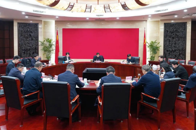 區(qū)委常委會(huì)召開(kāi)2024年度民主生活會(huì)